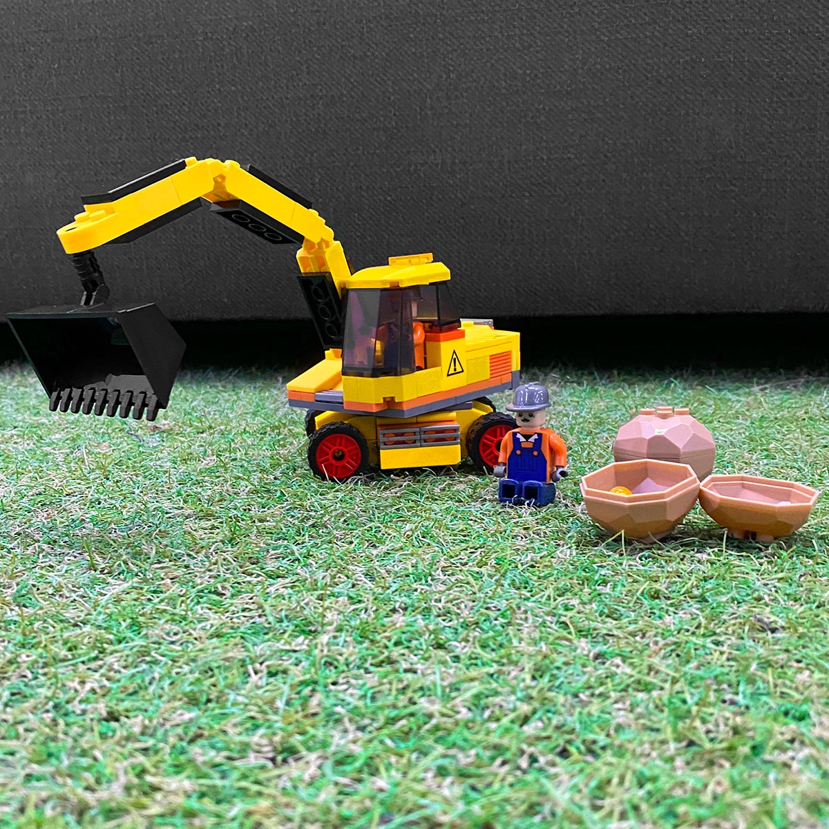 Excavadora De Construcción Armable Bloques 167 Piezas Juguete Armatodo MG22502