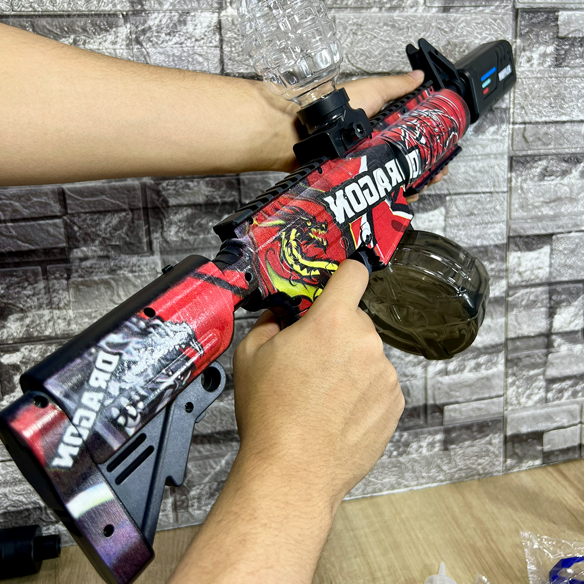 Lanzador 3 en 1 Rifle M4 con Efecto de Humo LED Agua Hidrogel y Dardos G676-2C
