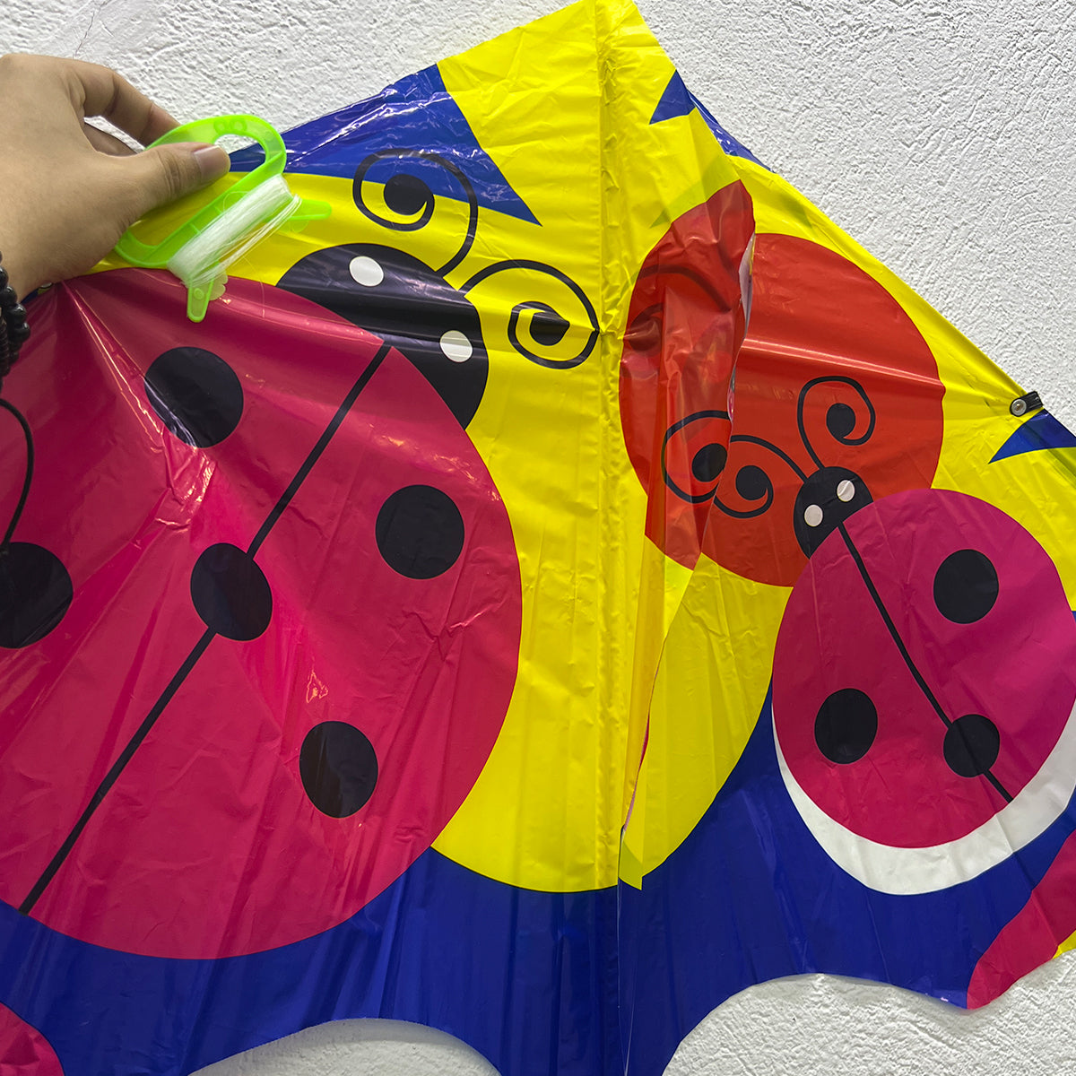 Cometa Infantil Papagayo Colorida Fácil De Volar Figuras Juegos COM-1