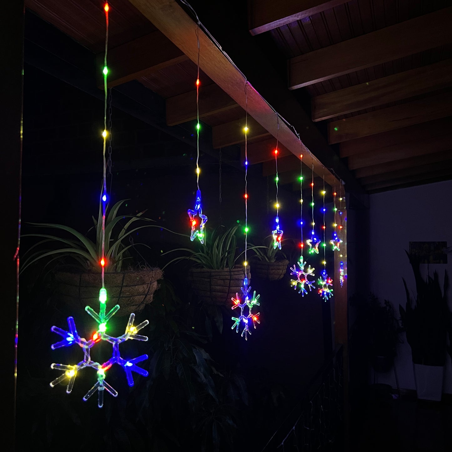 Cortina de Luces LED 6M 240 LED Estrellas y Copos Intercalada Decoración Navideña 1731A