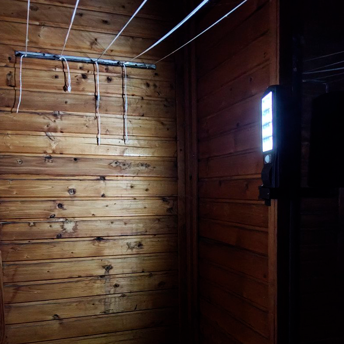 Lámpara Exterior Emergencia Reflector Solar Sensor Movimiento JX616E