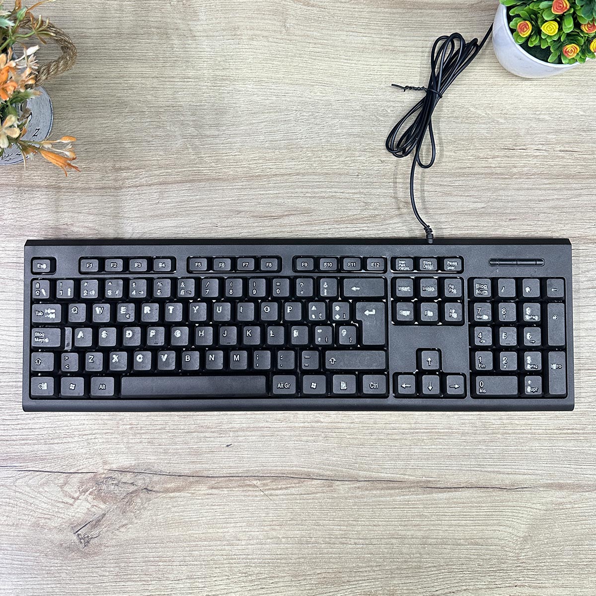 Teclado Alámbrico Multifuncional Español Oficina Numérico M-200