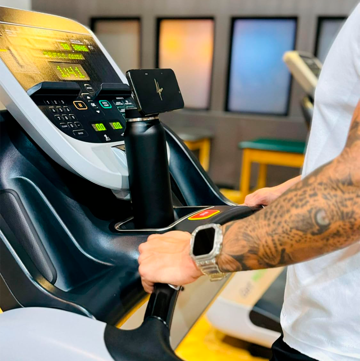 Termo con Soporte Magnético para Celular Botella Térmica 2 en 1  LA-69