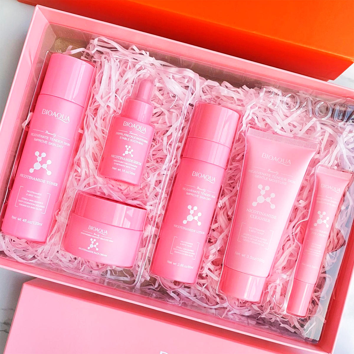 Kit Niacinamida BIOAQUA 6 Piezas Antimanchas e Iluminador Facial BQY50564