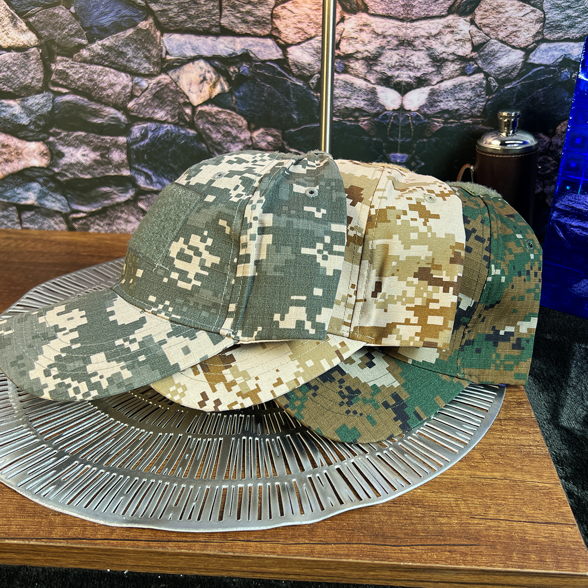 Combo Día del Hombre Gorra Táctica + Audífonos + Mini Abre Cartas KM002