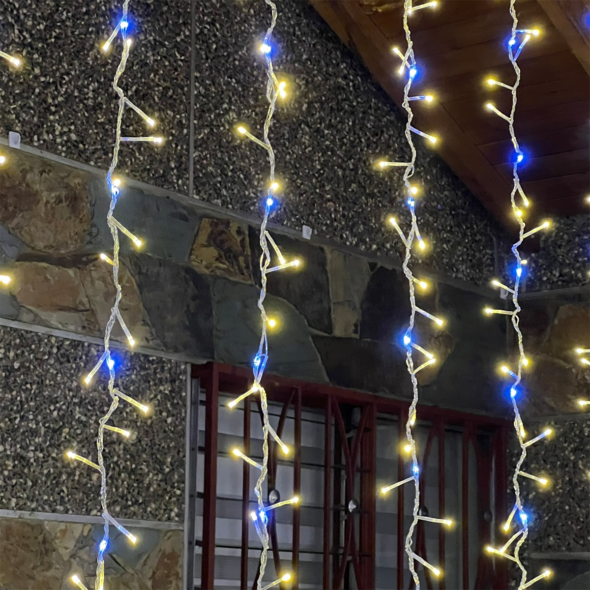 Cortina Luz LED Ramal 3.70 x 1.90 M Extensión 800 LED Navidad 2050