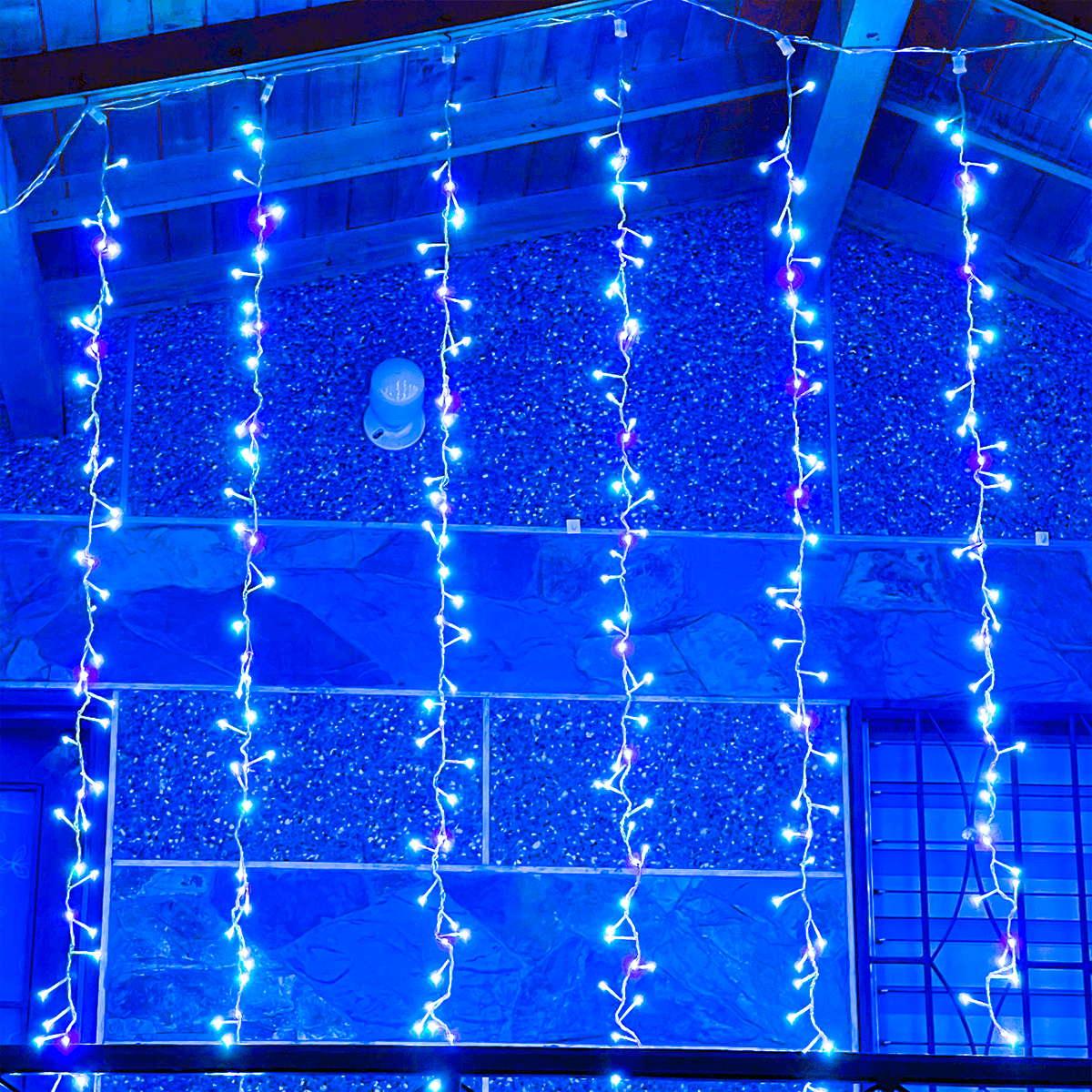 Cortina Luz LED Ramal 3.70 x 1.90 M Extensión 800 LED Navidad 2050
