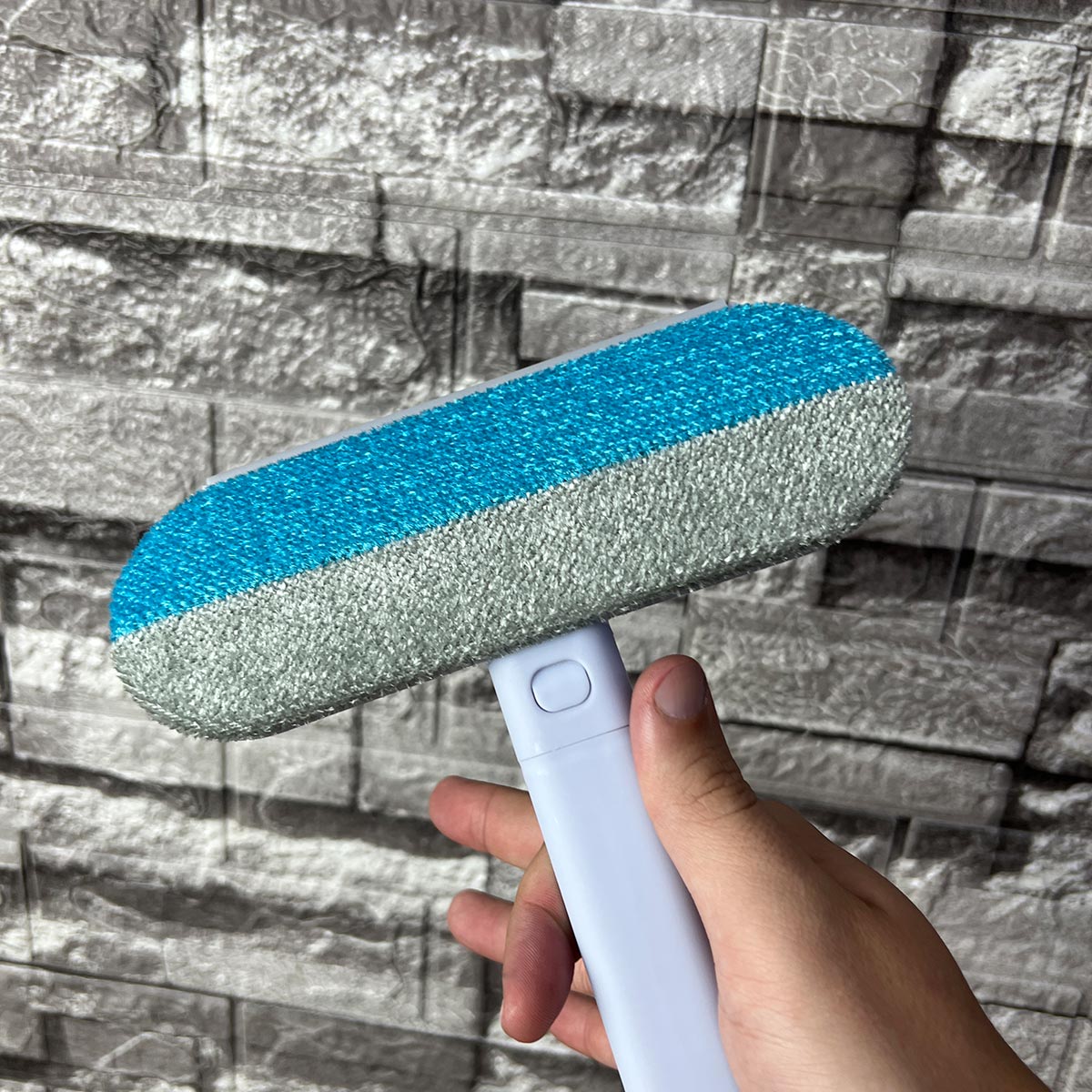 Limpiador Extensible 4 en 1 Multiusos Quita Pelos, Cepillo, Limpia Vidrios MANA-0086