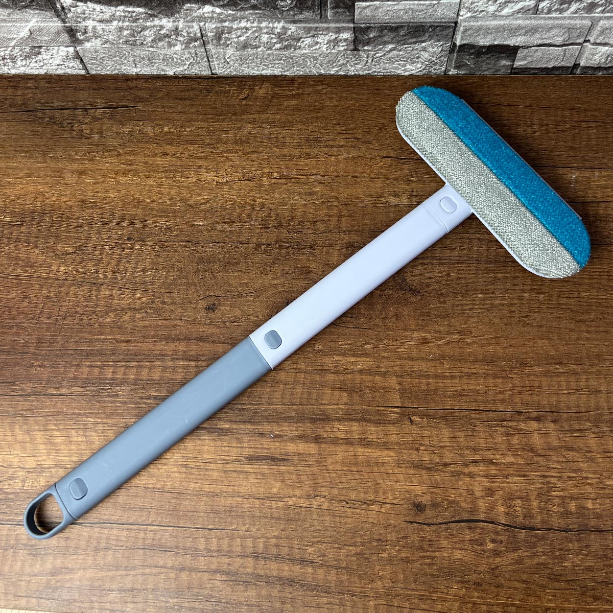 Limpiador Extensible 4 en 1 Multiusos Quita Pelos, Cepillo, Limpia Vidrios MANA-0086