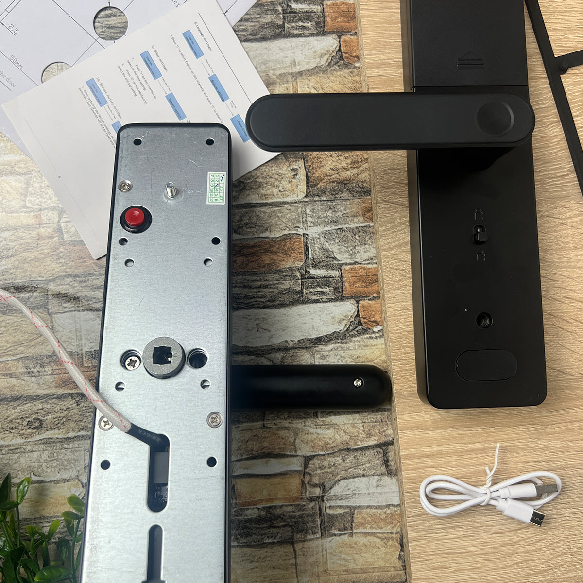 Chapa Cerradura Inteligente WiFi Con Manija 5 Modos De Desbloqueo Y Control Remoto Tuya Smart App OS778TYF-5050