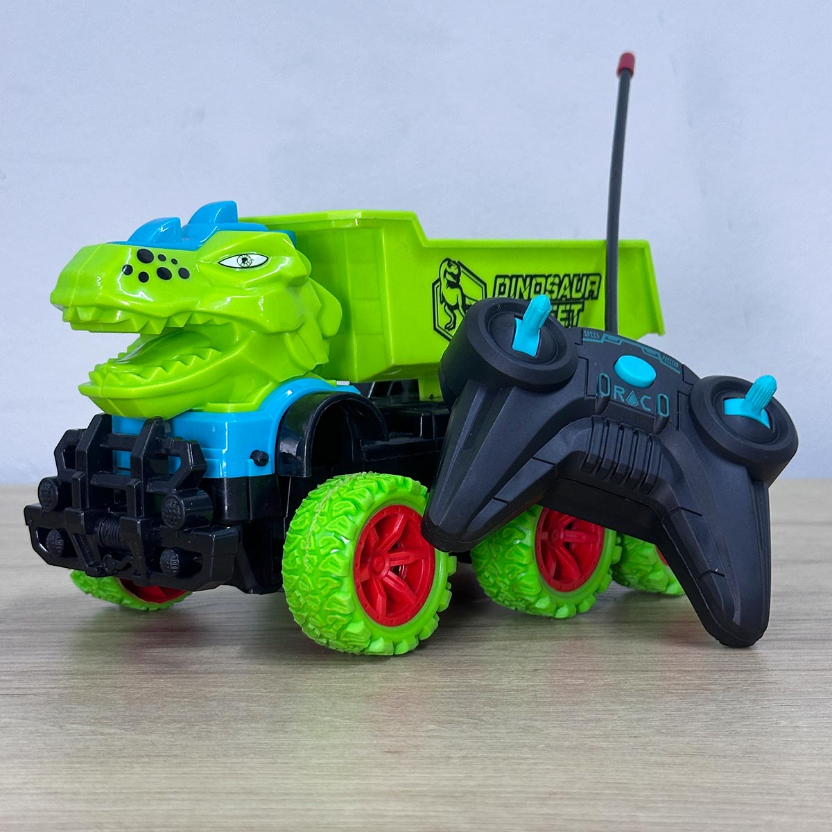 Carro de Juguete Dinosaurio con Control Remoto 3F-92