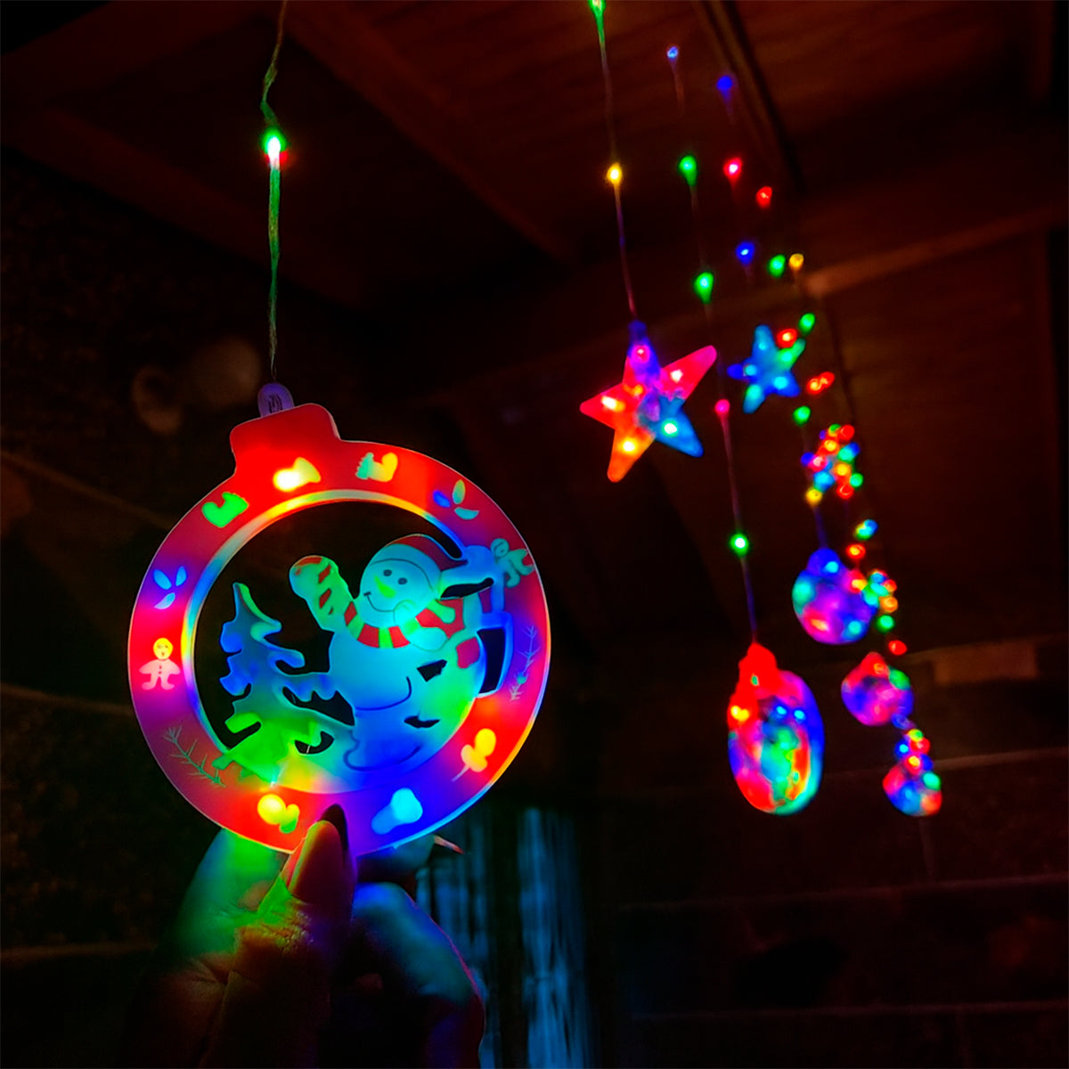 Cascada LED 3M Intercalada 100 Luces con Figuras Navideñas Círculos y Estrellas S4028TCE